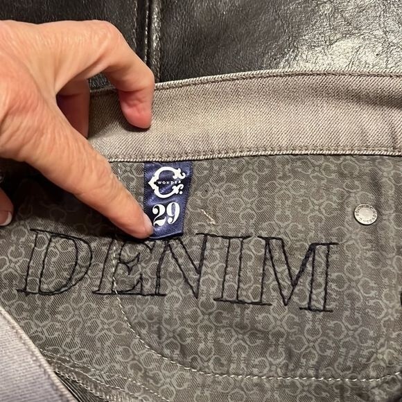 C. Wonder jeans size 29 - Picture 7 of 11